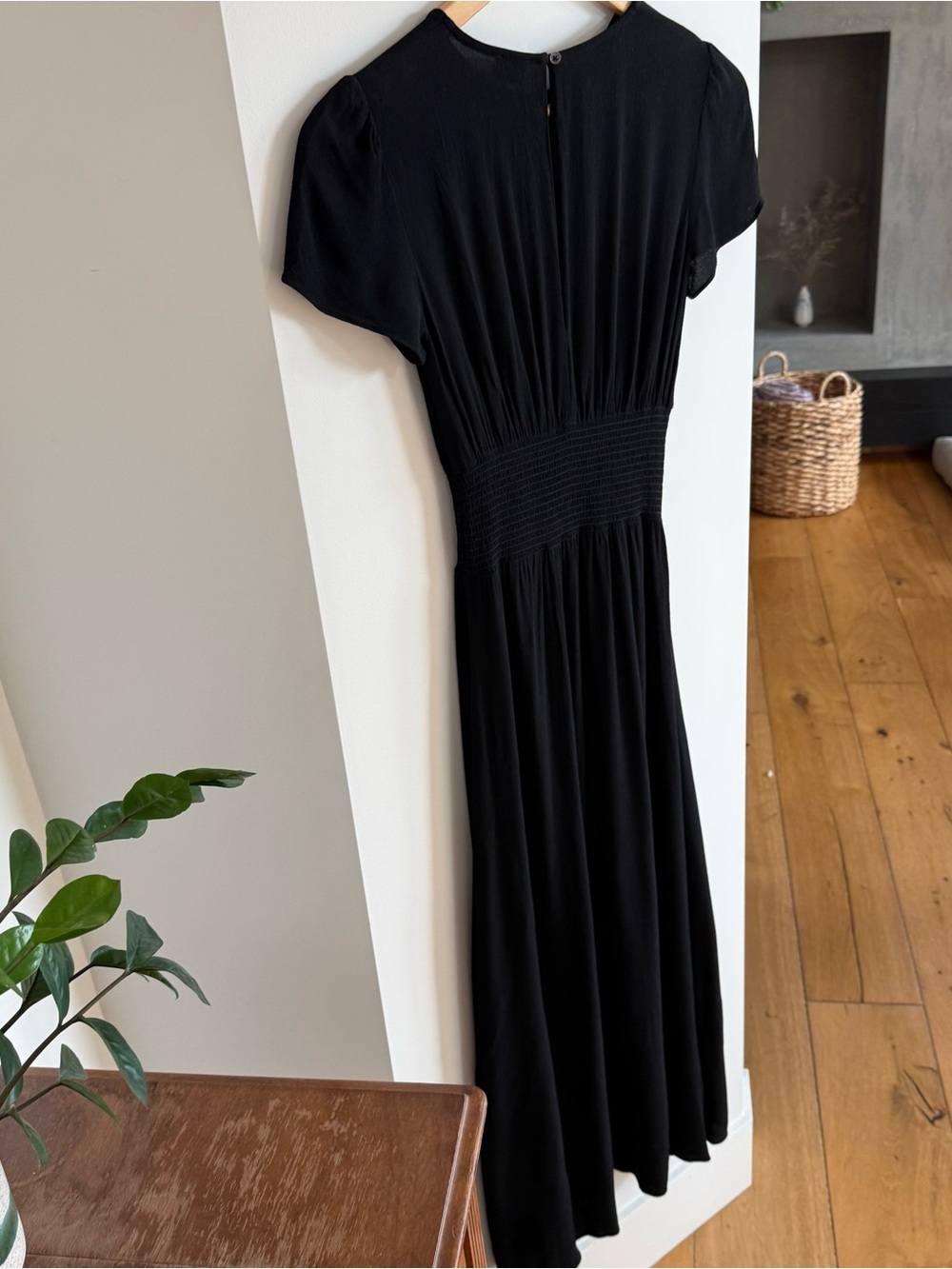 Aritzia black midi dress, XXS - Picture 10 of 14